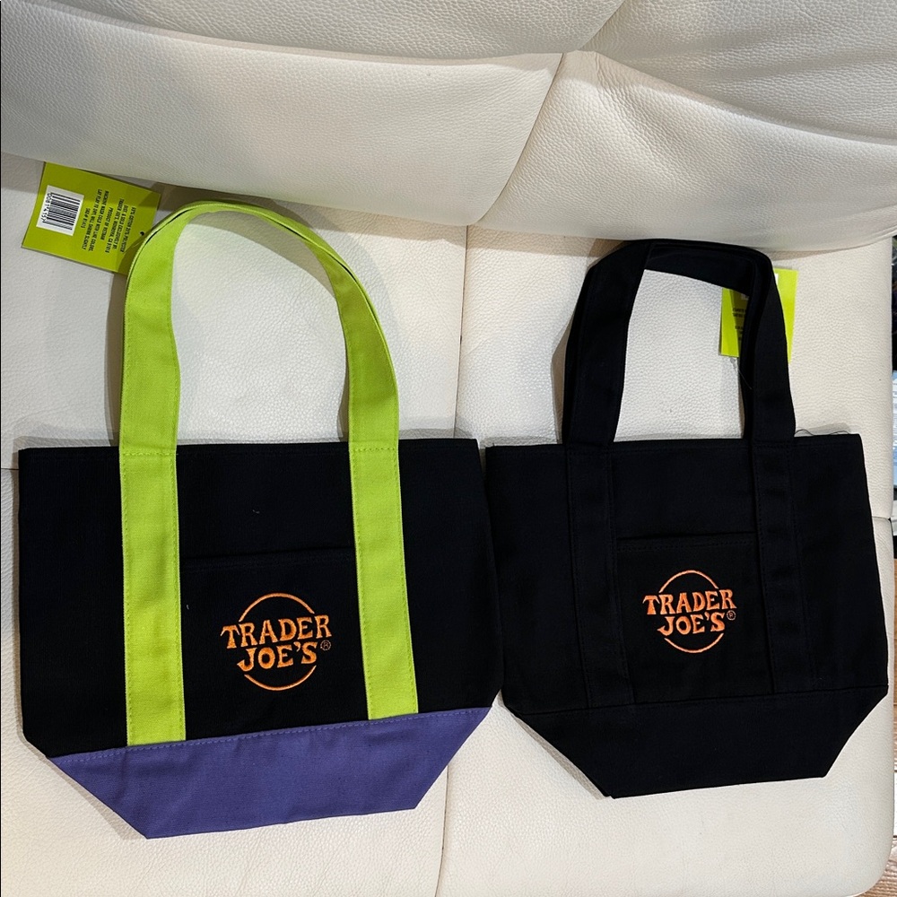Trader Joe's Trick-or-Treat Mini Canvas Totes Limited Edition Black & Purple NWT